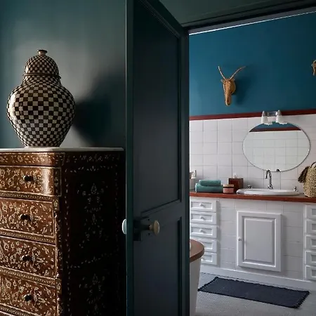 La Maison Mermoz Bed & Breakfast